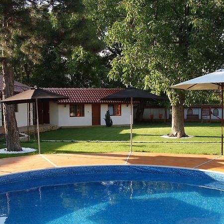 Bolyarski Stan Guest House Veliki Preslav Exterior photo