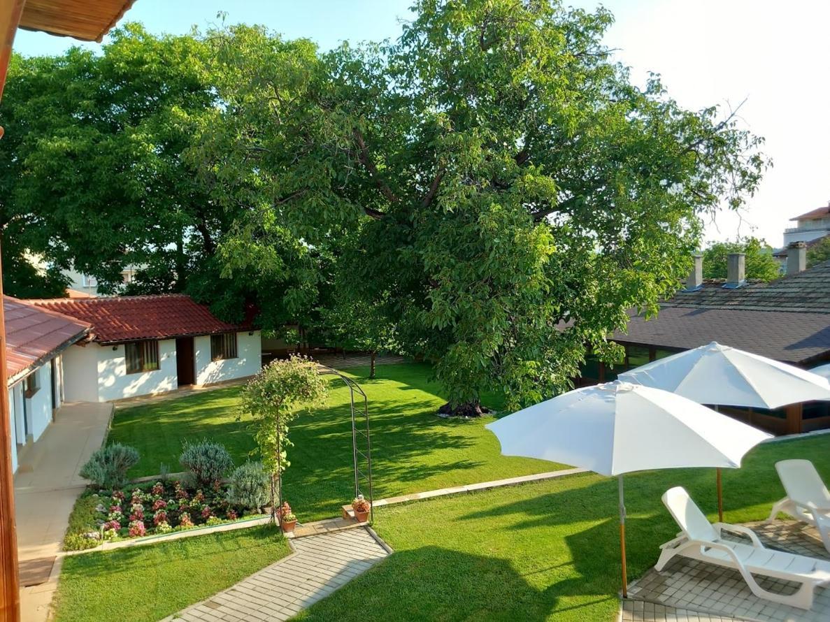 Bolyarski Stan Guest House Veliki Preslav Exterior photo